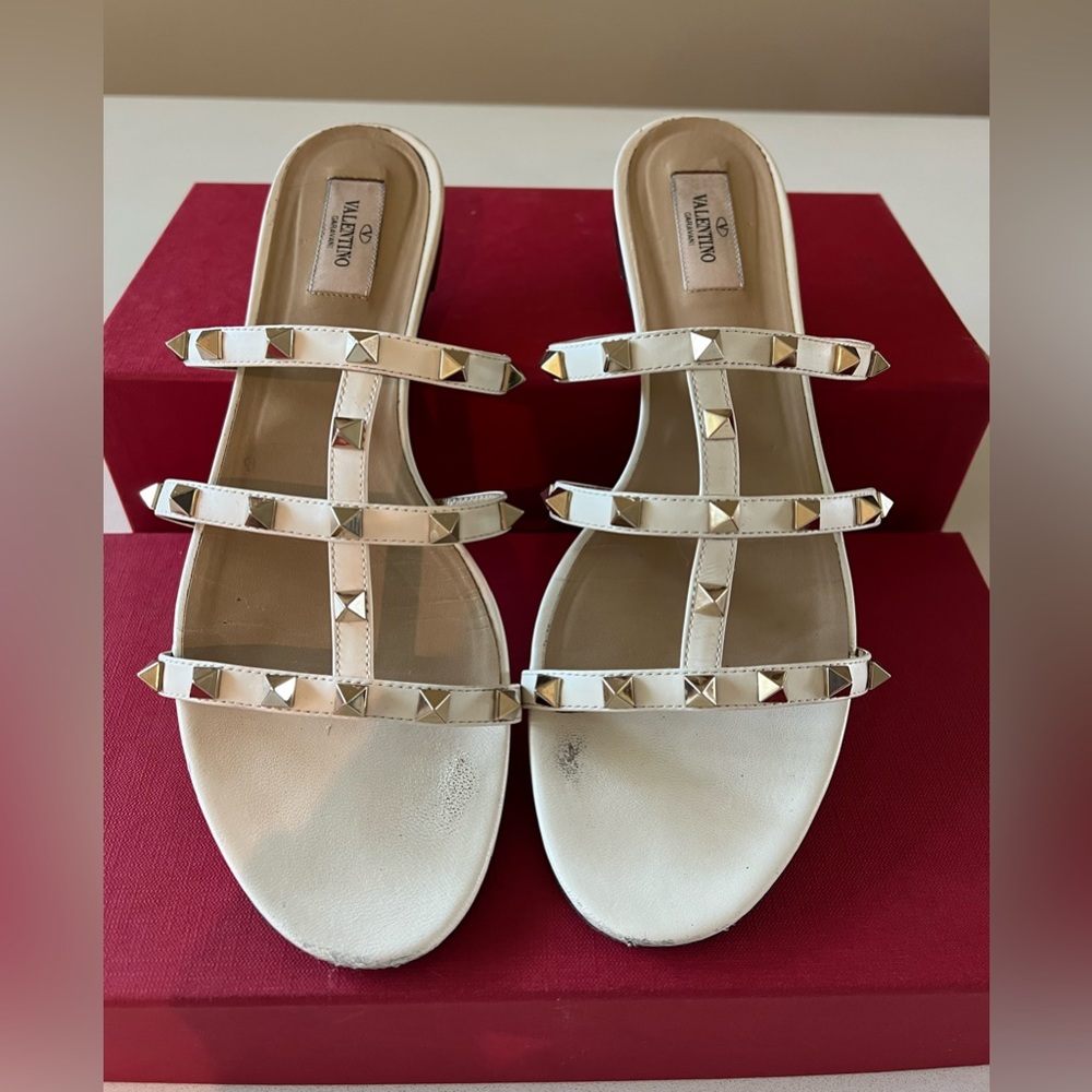 Valentino Garavani Rock Stud Leather Sandals 42 - Picture 5 of 12